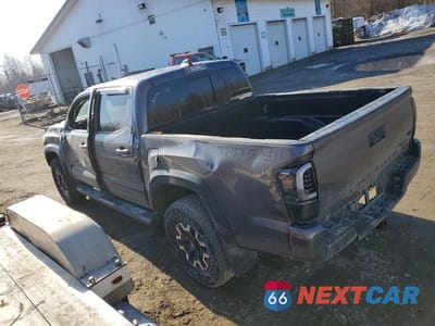 Drugie zdjęcie samochodu z przodu: 2022 TOYOTA TACOMA SR V6 VIN:3TYCZ5AN7NT068153 - miniatura