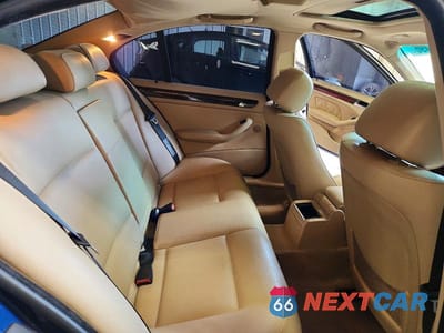 Zdjęcie 10 z 12 samochodu: 2005 BMW 325 I VIN:WBAEV33425KW17481 - miniatura