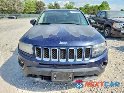 Piąte zdjęcie samochodu w środku: 2016 JEEP COMPASS SPORT VIN:1C4NJDBB1GD506271 - miniatura