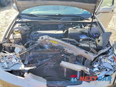 Zdjęcie 11 z 12 samochodu: 2003 TOYOTA CAMRY LE VIN:4T1BE32K83U784382 - miniatura