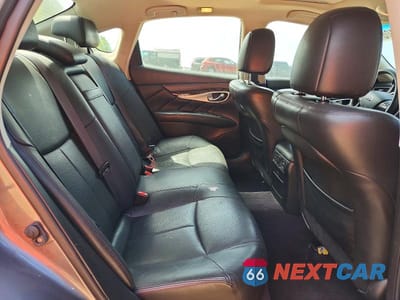 Zdjęcie 10 z 12 samochodu: 2017 INFINITI Q70 3.7 VIN:JN1BY1AP9HM740897 - miniatura