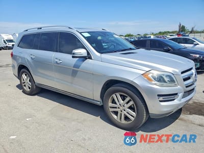 Czwarte zdjęcie samochodu z boku: 2014 MERCEDES-BENZ GL 450 4MATIC VIN:4JGDF7CE2EA339548 - miniatura