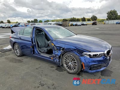Czwarte zdjęcie samochodu z boku: 2019 BMW 530E VIN:WBAJA9C52KB393954 - miniatura