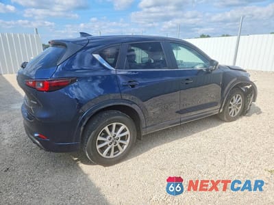 Trzecie zdjęcie samochodu z tyłu: 2025 MAZDA CX-5 PREFERRED VIN:JM3KFBCL3S0584235 - miniatura
