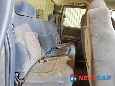 Zdjęcie 10 z 12 samochodu: 2001 CHEVROLET SILVERADO C1500 VIN:2GCEC19T611249974 - miniatura