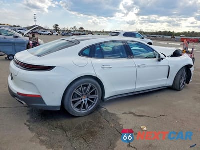 Trzecie zdjęcie samochodu z tyłu: 2024 PORSCHE PANAMERA BASE VIN:WP0AA2YA0RL003051 - miniatura