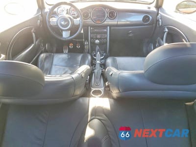 Zdjęcie 8 z 13 samochodu: 2005 MINI COOPER S VIN:WMWRE33415TD91531 - miniatura