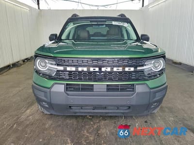 Piąte zdjęcie samochodu w środku: 2025 FORD BRONCO SPORT OUTER BANKS VIN:3FMCR9CN4SRE85546 - miniatura