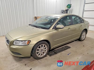 2008 VOLVO S40 2.4I YV1MS382782396201 - główne zdjęcie licytacji z USA - miniatura