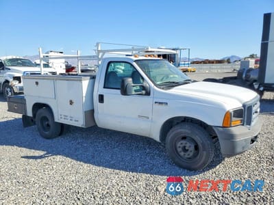 2006 FORD F350 SUPER DUTY 1FDWF36P36EA66726 - główne zdjęcie licytacji z USA - miniatura