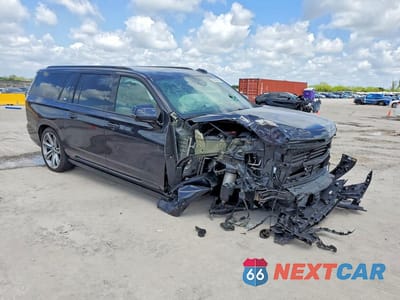 Czwarte zdjęcie samochodu z boku: 2025 CADILLAC ESCALADE ESV SPORT PLATINUM VIN:1GYS9RRL8SR193751 - miniatura