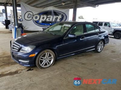 2014 MERCEDES-BENZ C 300 4MATIC WDDGF8AB0EG181763 - główne zdjęcie licytacji z USA - miniatura