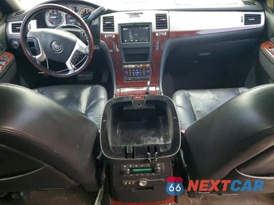 Zdjęcie 8 z 13 samochodu: 2011 CADILLAC ESCALADE ESV LUXURY VIN:1GYS3HEF6BR200479 - miniatura