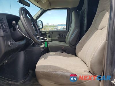 Zdjęcie 7 z 13 samochodu: 2008 CHEV EXPRESS G2500 VIN:1GCGG25C981135976 - miniatura