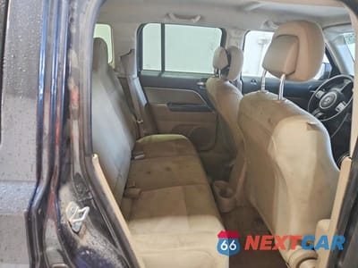 Zdjęcie 11 z 14 samochodu: 2015 JEEP PATRIOT SPORT VIN:1C4NJRBB7FD109322 - miniatura