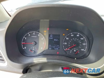 Zdjęcie 9 z 12 samochodu: 2019 HYUNDAI ACCENT SEL VIN:3KPC24A30KE061057 - miniatura