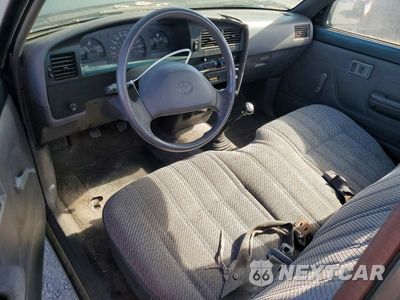 Zdjęcie 8 z 12 samochodu: 1994 TOYOTA PICKUP BASE VIN:4TARN81A4RZ242759 - miniatura