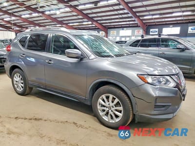 Czwarte zdjęcie samochodu z boku: 2017 NISSAN ROGUE SV VIN:KNMAT2MV6HP600702 - miniatura