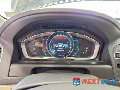Zdjęcie 9 z 13 samochodu: 2014 VOLV XC60 VIN:YV4952DL9E2532896 - miniatura