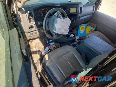 Zdjęcie 8 z 13 samochodu: 2015 NISSAN NV 3500 HD SL VIN:5BZAF0AA8FN850657 - miniatura