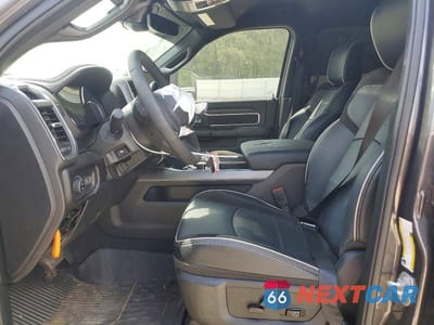 Zdjęcie 7 z 13 samochodu: 2025 RAM 2500 LARAMIE VIN:3C63R5NL1SG549117 - miniatura