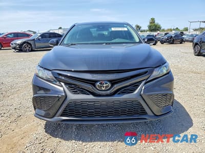 Piąte zdjęcie samochodu w środku: 2024 TOYOTA CAMRY SE VIN:4T1G11AK2RU885076 - miniatura