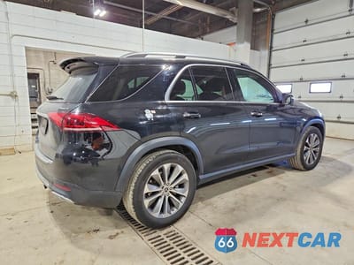 Trzecie zdjęcie samochodu z tyłu: 2020 MERCEDES-BENZ GLE 350 4MATIC VIN:4JGFB4KB9LA293286 - miniatura