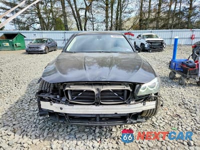 Piąte zdjęcie samochodu w środku: 2016 BMW I535 VIN:WBA5B3C5XGD549875 - miniatura