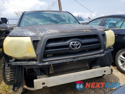 Piąte zdjęcie samochodu w środku: 2014 TOYOTA TACOMA ACCESS CAB VIN:5TFTX4CN0EX043064 - miniatura