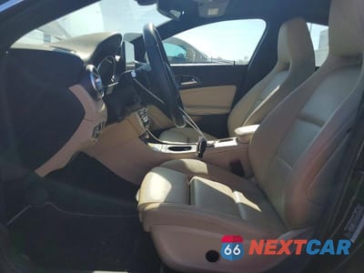 Zdjęcie 7 z 12 samochodu: 2018 MERCEDES BENZ CLA 250 4MATIC VIN:WDDSJ4GB6JN676323 - miniatura
