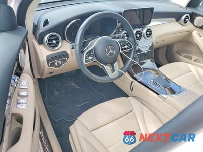 Zdjęcie 8 z 12 samochodu: 2021 MERCEDES-BENZ GLC 300 VIN:W1N0G8DB5MV322379 - miniatura