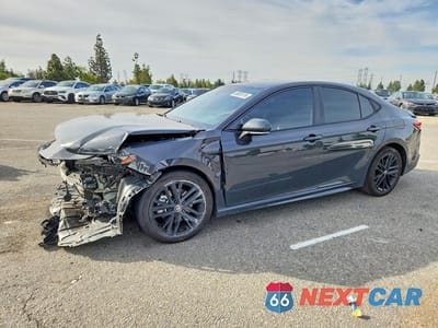 2025 TOYOTA CAMRY SE 4T1DAACK2SU113537 - główne zdjęcie licytacji z USA - miniatura