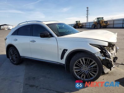 Czwarte zdjęcie samochodu z boku: 2017 INFINITI QX70 BASE VIN:JN8CS1MU7HM140226 - miniatura