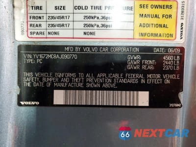 Zdjęcie 12 z 12 samochodu: 2010 VOLVO C70 T5 VIN:YV1672MC8AJ090770 - miniatura