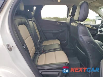 Zdjęcie 11 z 13 samochodu: 2022 FORD ESCAPE TITANIUM VIN:1FMCU9J96NUB68417 - miniatura