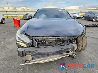 Piąte zdjęcie samochodu w środku: 2018 INFINITI Q60 3.0T LUXE VIN:JN1EV7EL0JM390856 - miniatura