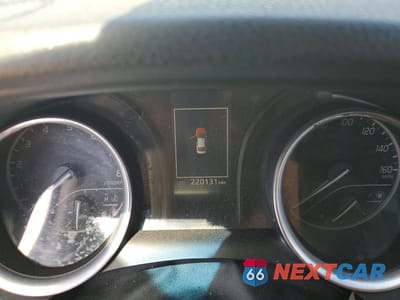 Zdjęcie 9 z 11 samochodu: 2018 TOYOTA CAMRY LE VIN:4T1B11HKXJU501453 - miniatura