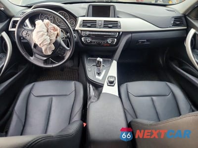 Zdjęcie 8 z 11 samochodu: 2016 BMW 320 I VIN:WBA8E1G54GNU11231 - miniatura