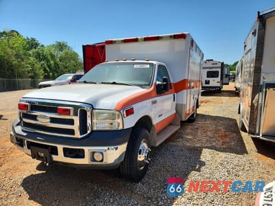 2006 FORD F350 SUPER DUTY AMBULANCE 1FDWF37PX6EC74875 - główne zdjęcie licytacji z USA - miniatura