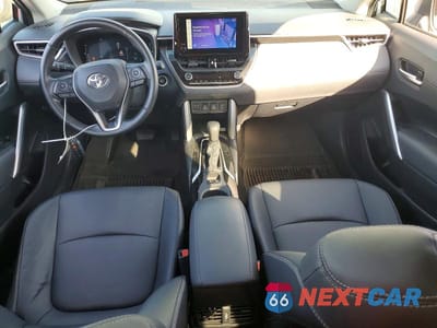 Zdjęcie 8 z 14 samochodu: 2023 TOYOTA COROLLA CROSS XLE VIN:7MUDAABG0PV043989 - miniatura