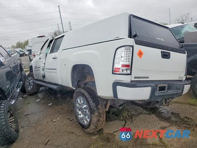 Drugie zdjęcie samochodu z przodu: 2014 GMC SIERRA K2500 DENALI VIN:1GT125E8XEF165598 - miniatura