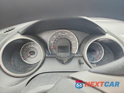 Zdjęcie 9 z 13 samochodu: 2010 HONDA FIT VIN:JHMGE8H23AS006366 - miniatura