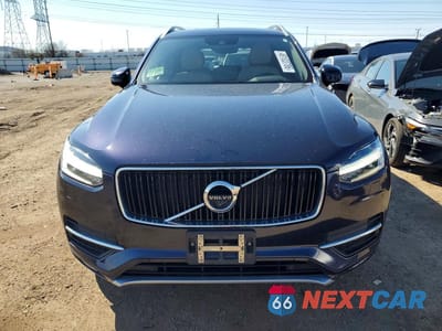 Piąte zdjęcie samochodu w środku: 2017 VOLVO XC90 T6 VIN:YV4A22PK2H1181476 - miniatura