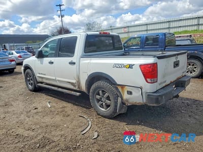 Drugie zdjęcie samochodu z przodu: 2013 NISSAN TITAN SV VIN:1N6AA0EC3DN307303 - miniatura