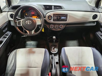 Zdjęcie 8 z 12 samochodu: 2014 TOYOTA YARIS 5-DOOR LE VIN:JTDKTUD33ED579805 - miniatura
