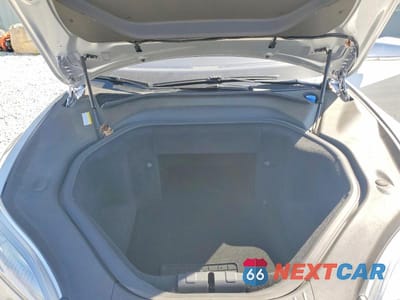 Zdjęcie 10 z 11 samochodu: 2015 TESLA MODEL S 85 VIN:5YJSA1H19FFP78672 - miniatura