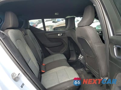 Zdjęcie 11 z 14 samochodu: 2024 VOLVO XC40 CORE VIN:YV4L12UK1R2356490 - miniatura
