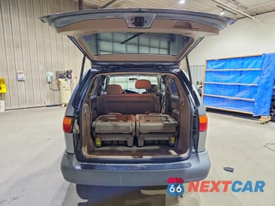 Zdjęcie 6 z 14 samochodu: 2000 TOYOTA SIENNA CE VIN:4T3ZF19C2YU202385 - miniatura
