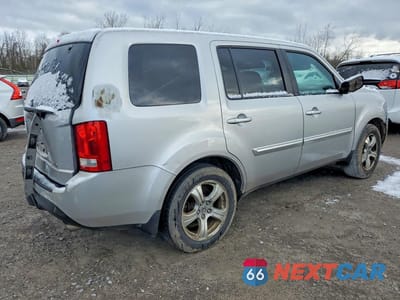 Trzecie zdjęcie samochodu z tyłu: 2015 HONDA PILOT EX VIN:5FNYF4H49FB016577 - miniatura