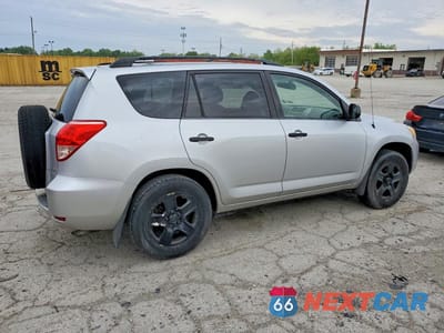Trzecie zdjęcie samochodu z tyłu: 2007 TOYOTA RAV4 BASE VIN:JTMBD33V275057433 - miniatura